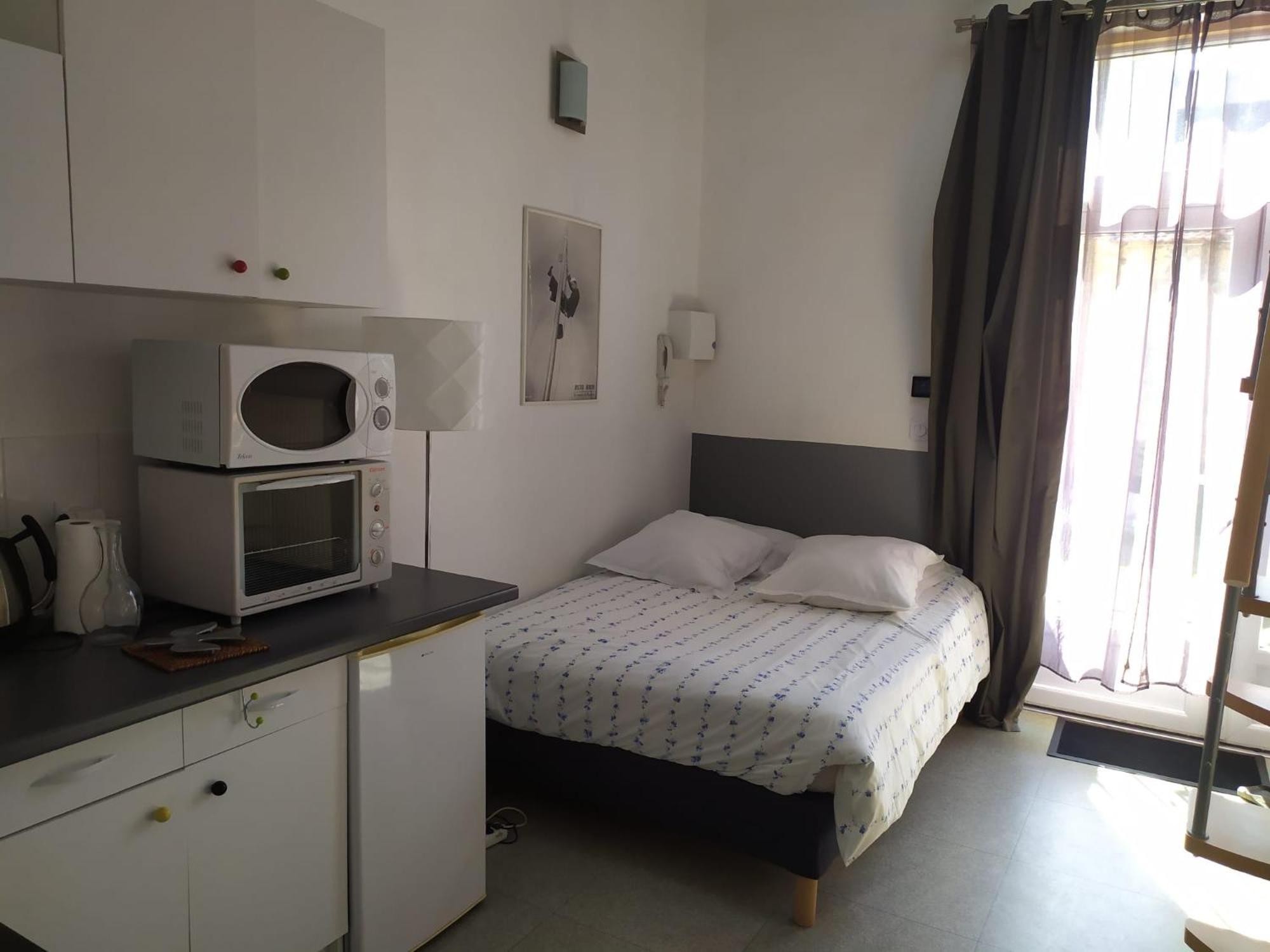 Les Bains Douches Aparthotel Perigueux Exterior photo