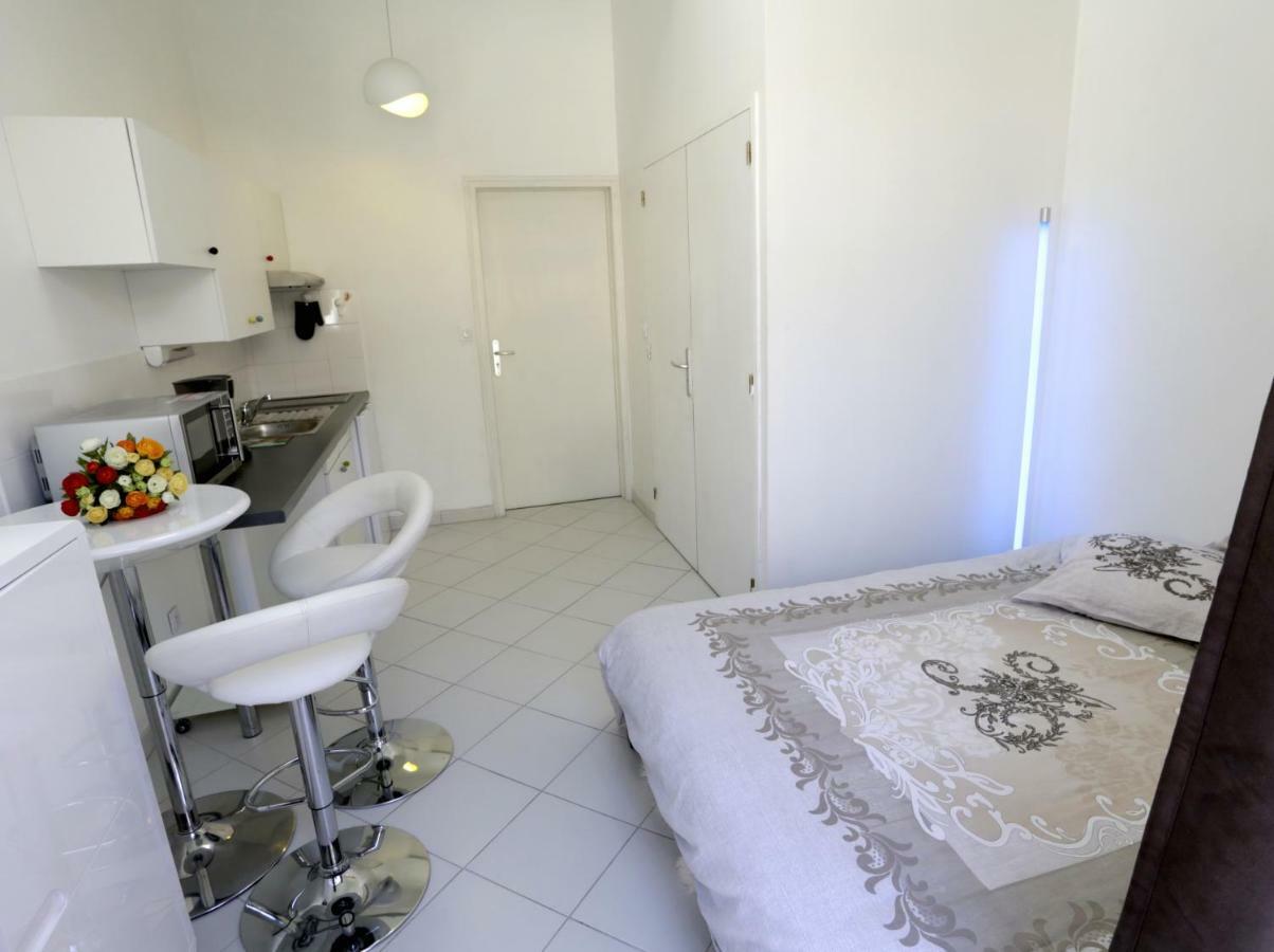 Les Bains Douches Aparthotel Perigueux Exterior photo